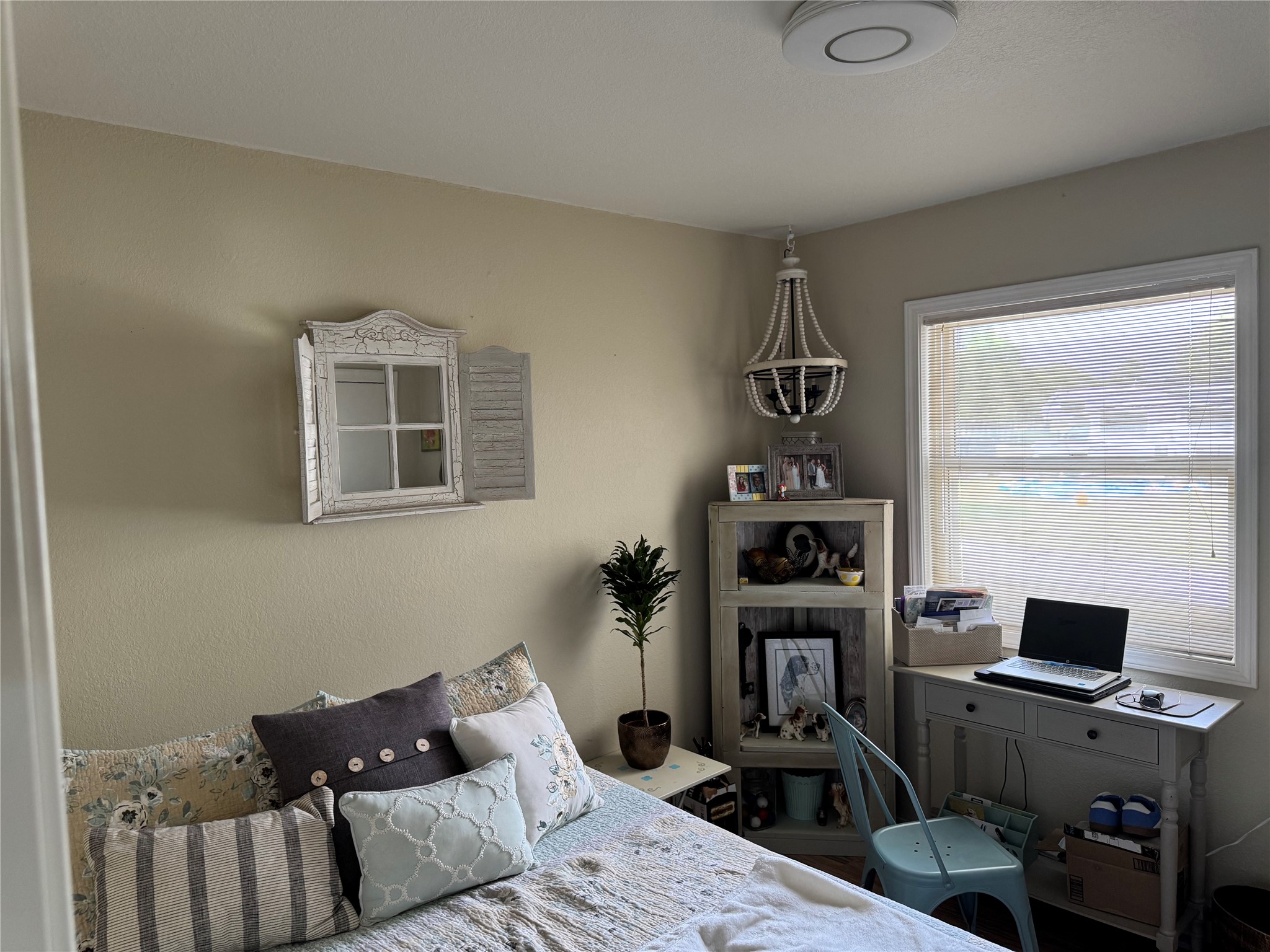 408 20th Avenue W Property Photo 22
