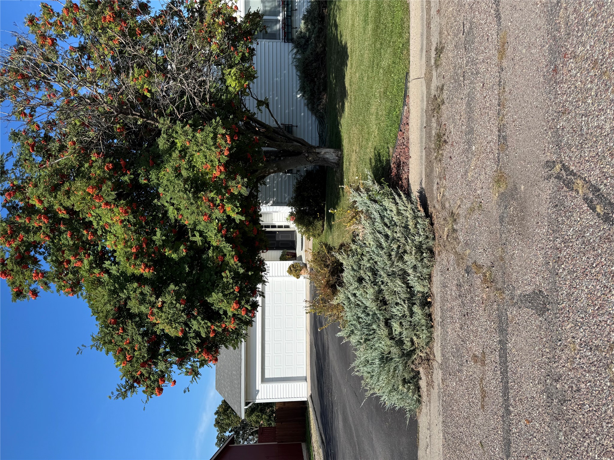 408 20th Avenue W Property Photo 38