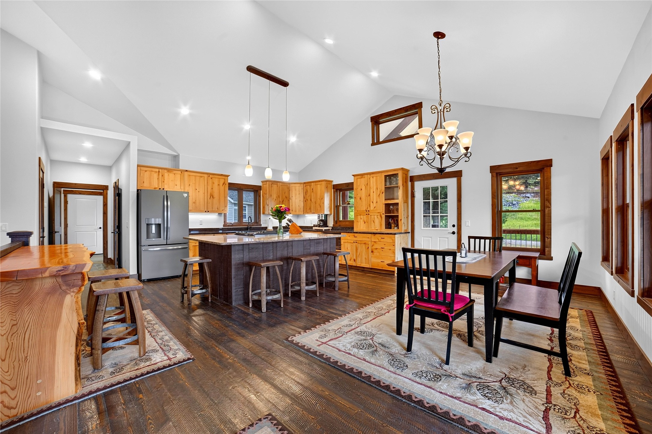 200 Badger Lane Property Photo 16