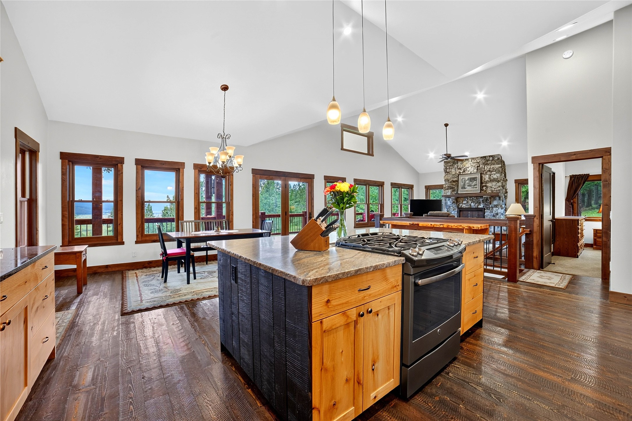 200 Badger Lane Property Photo 22