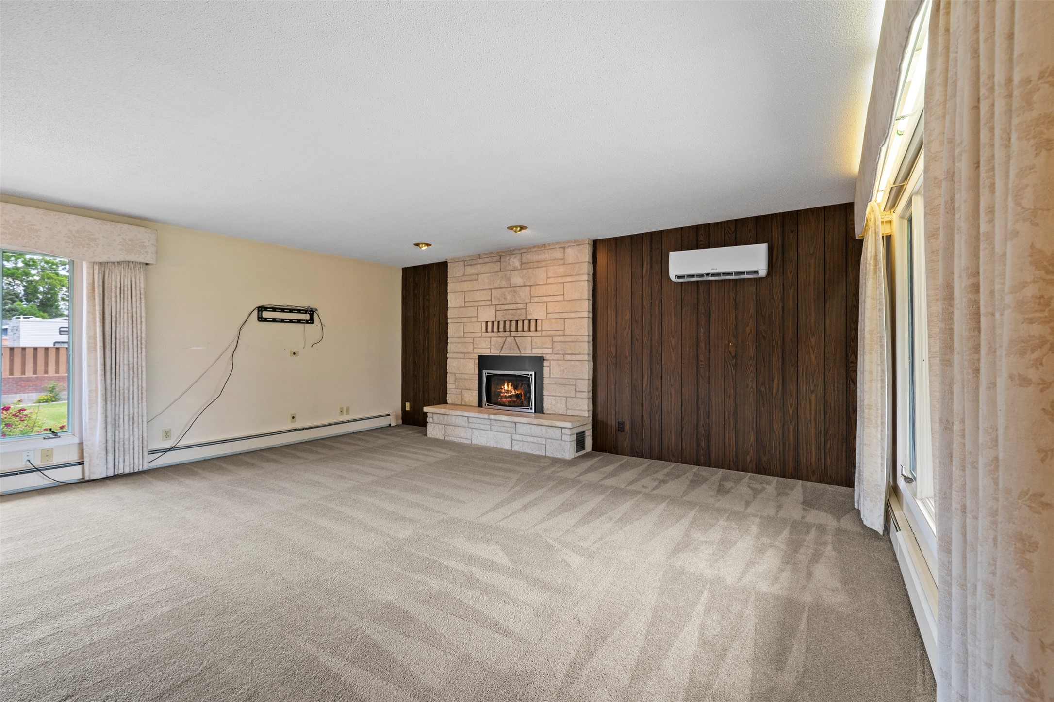 210 N Walnut Street Property Photo 10