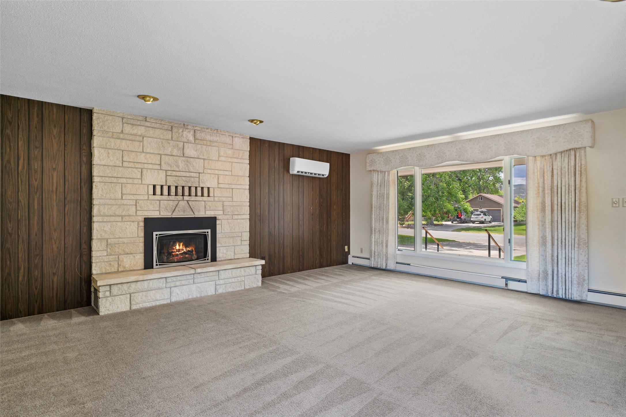 210 N Walnut Street Property Photo 13