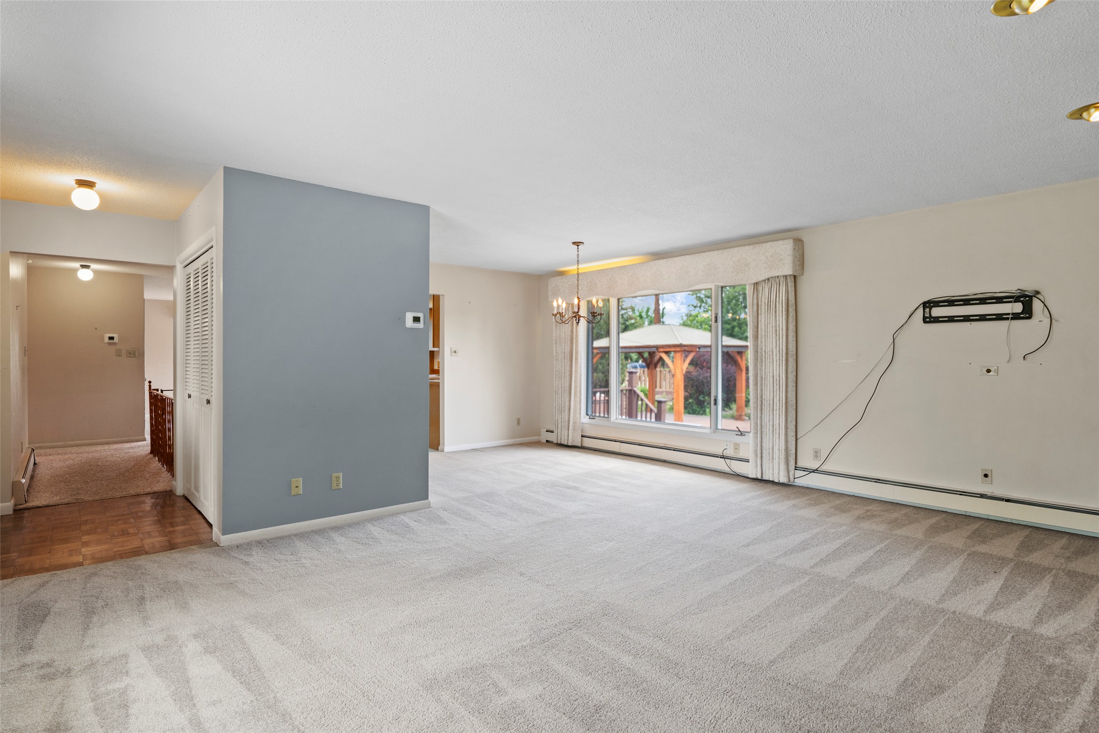 210 N Walnut Street Property Photo 14