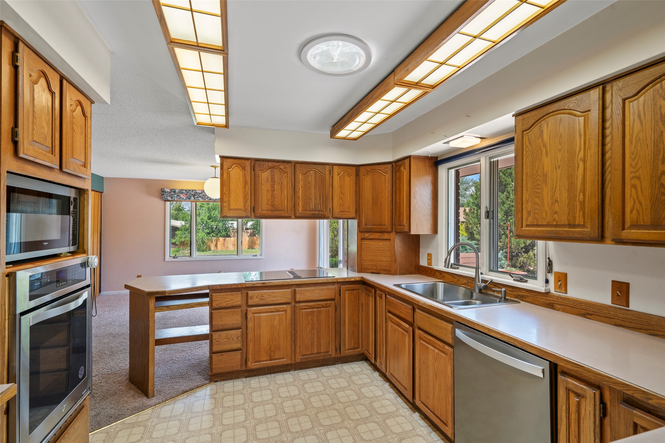 210 N Walnut Street Property Photo 18