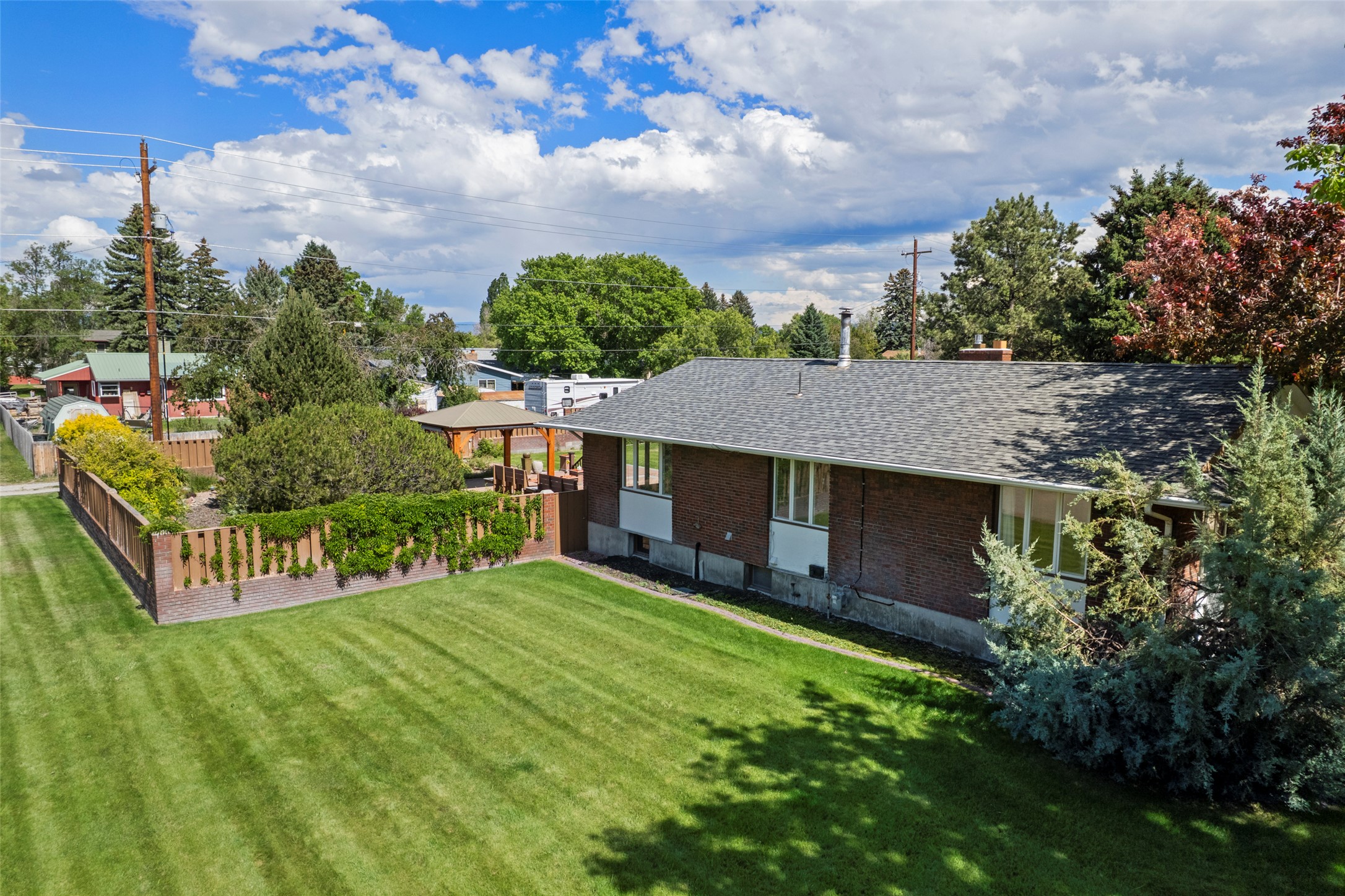 210 N Walnut Street Property Photo 75