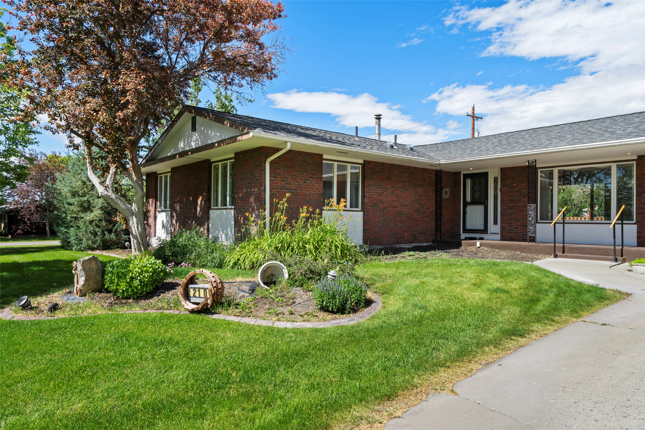 210 N Walnut Street Property Photo 78