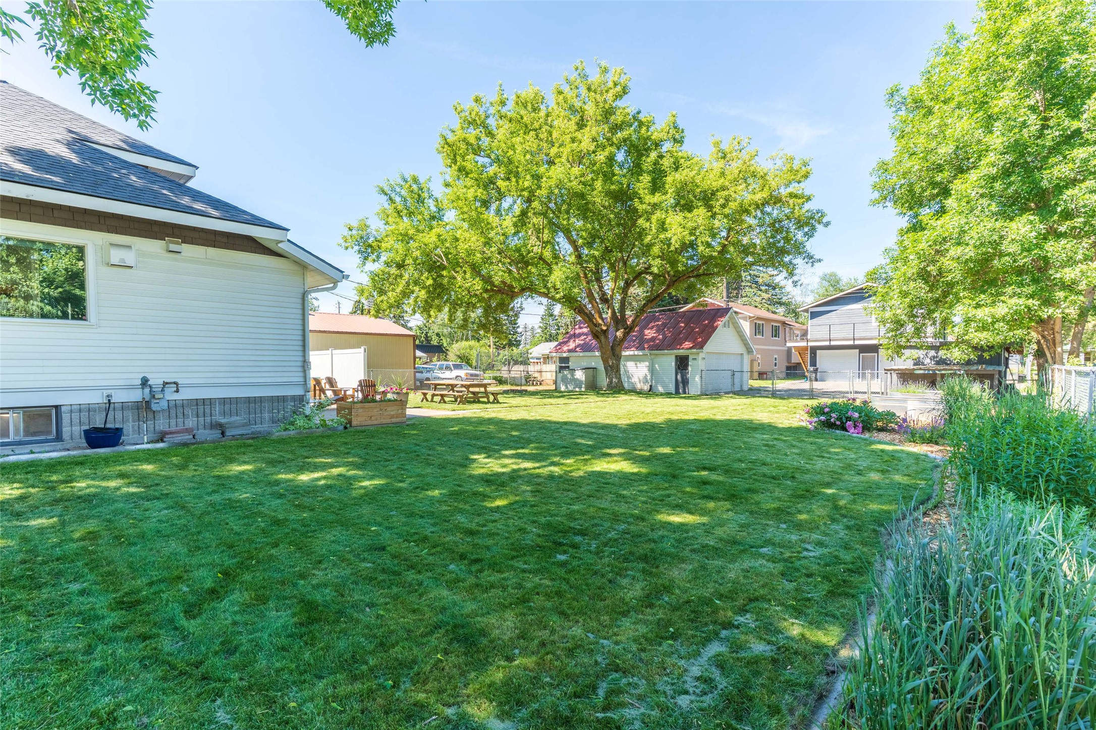 540 Pine Avenue Property Photo 44