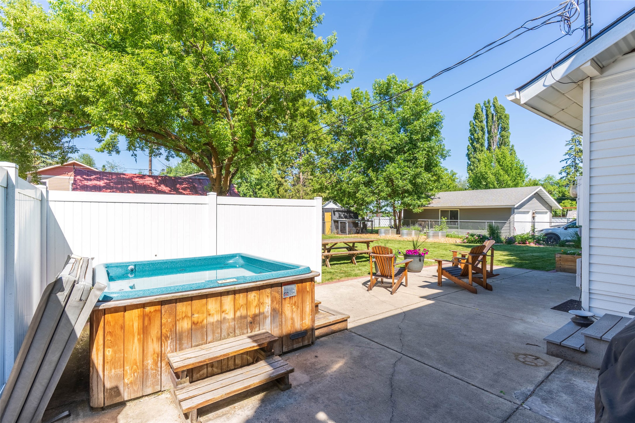 540 Pine Avenue Property Photo 49