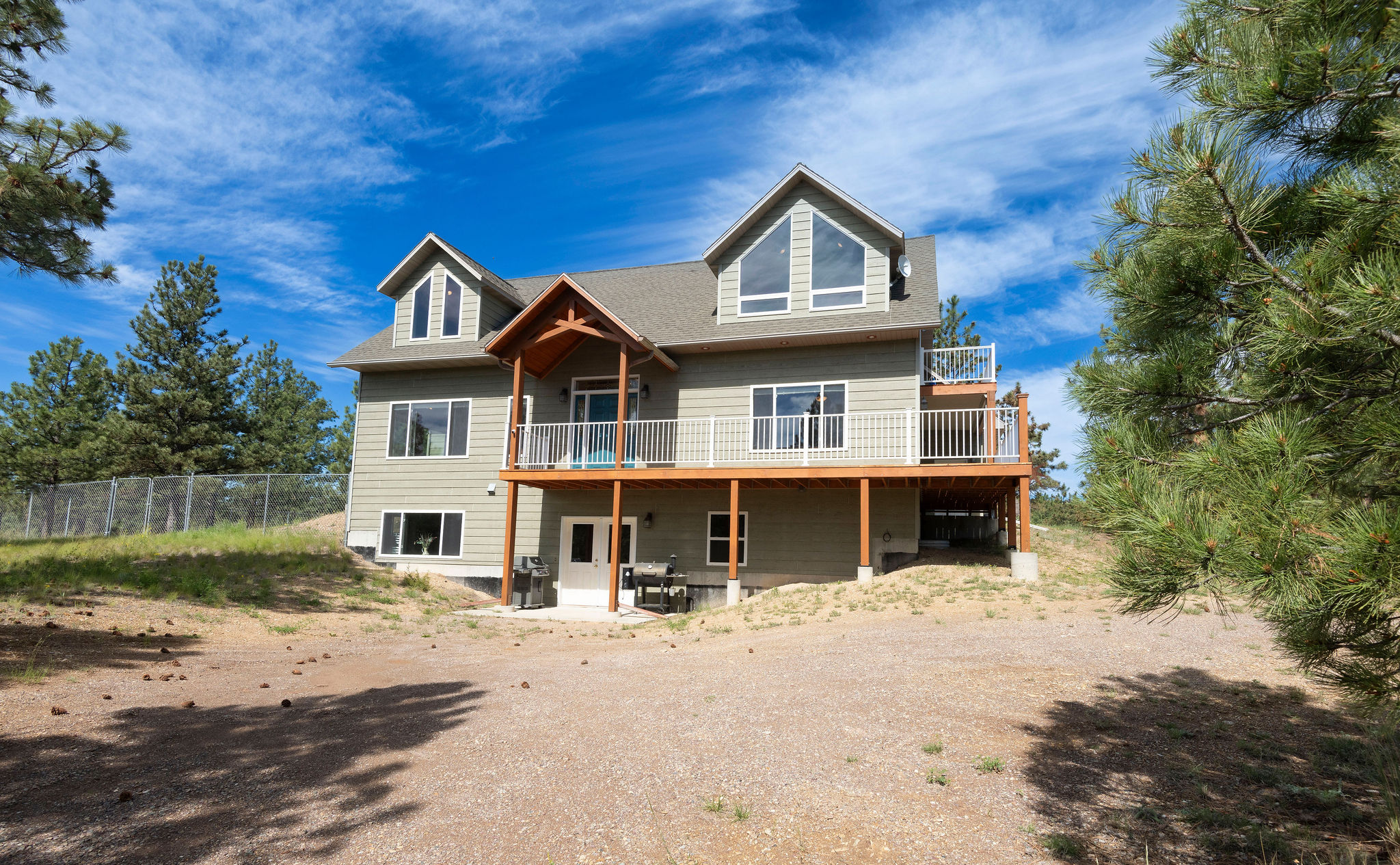 6190 Hauser Dam Road Property Photo 2