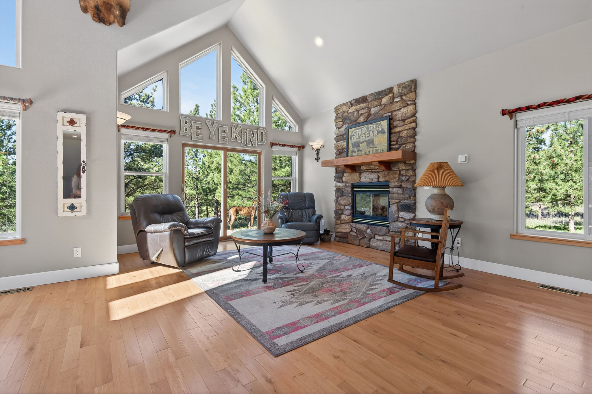 6190 Hauser Dam Road Property Photo 12