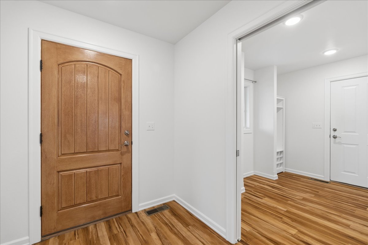 4708 11th Street Ne Property Photo 5