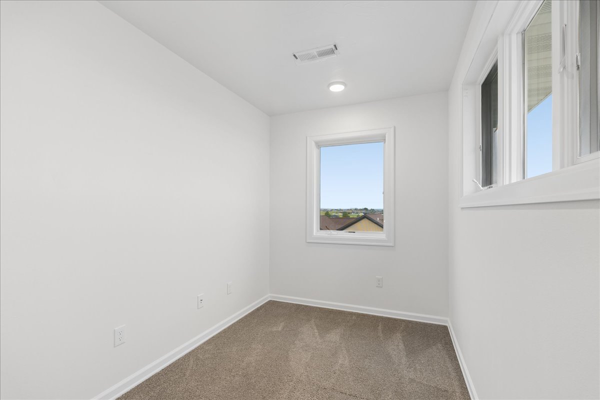 4708 11th Street Ne Property Photo 34