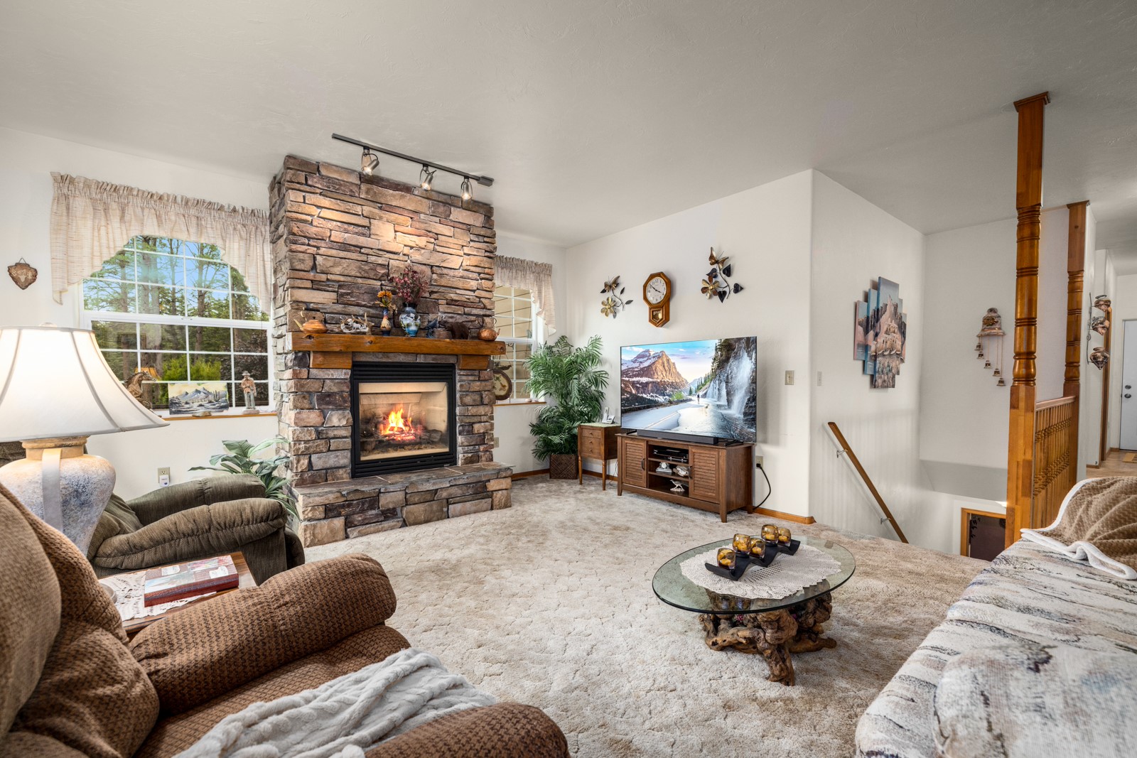 175 Danielson Road Property Photo 10