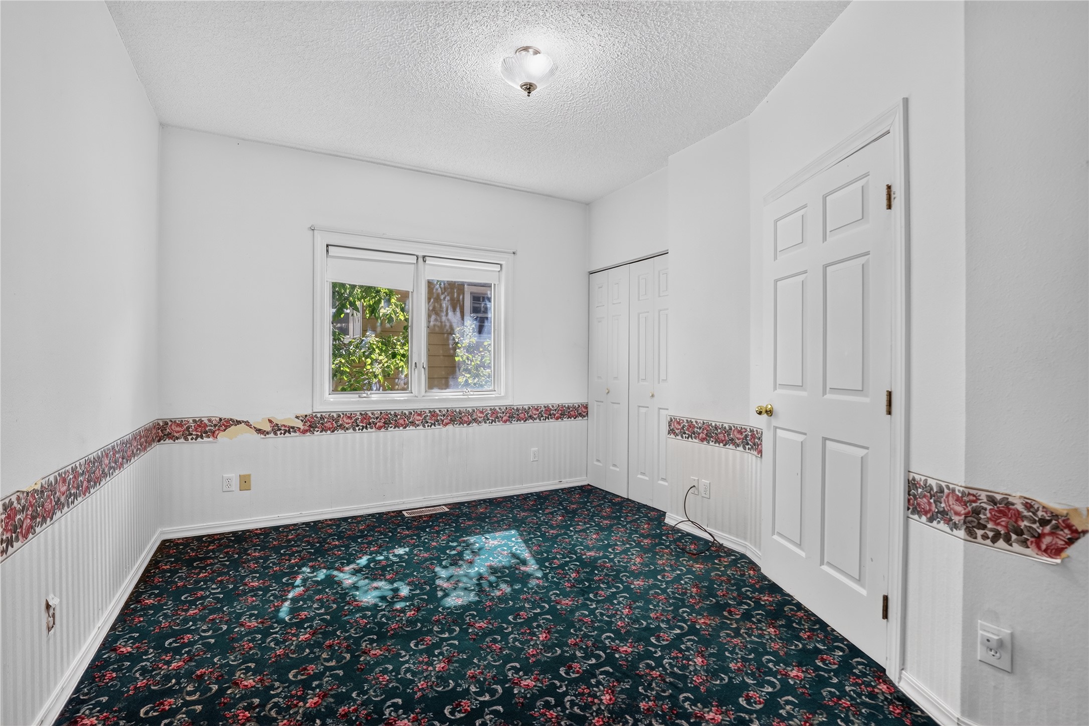 3021 2nd Avenue N Property Photo 12