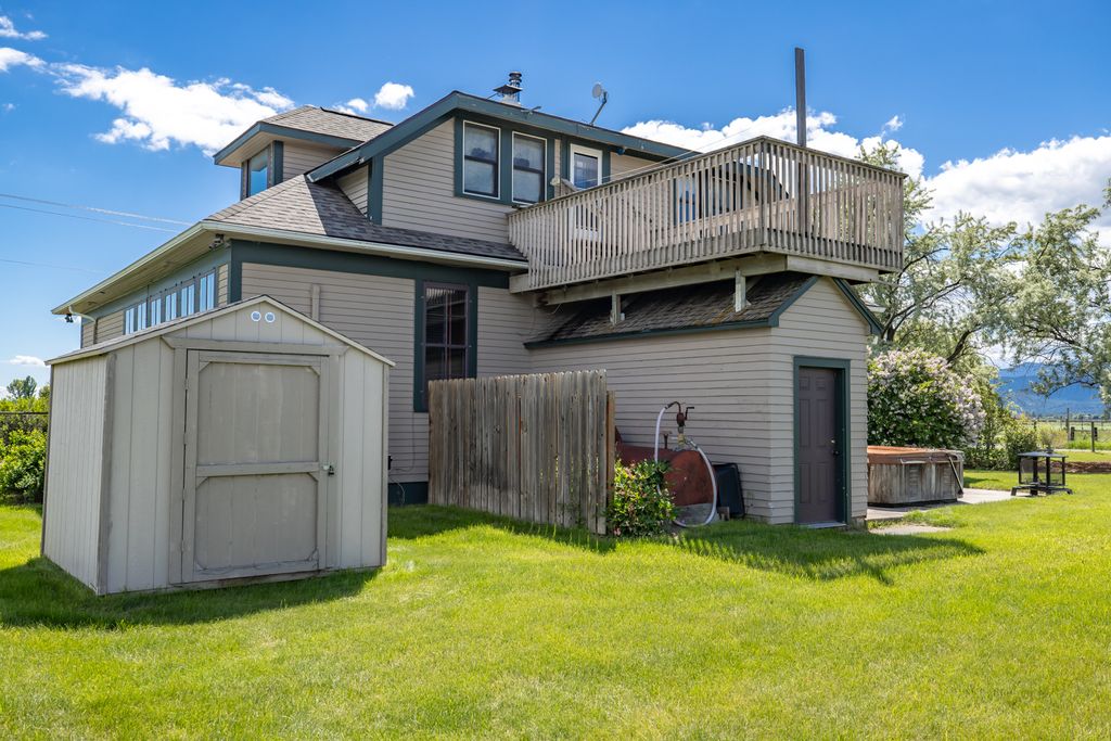 2405 Lower Valley Road Property Photo 5