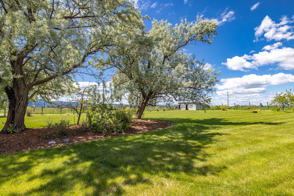 2405 Lower Valley Road Property Photo 12