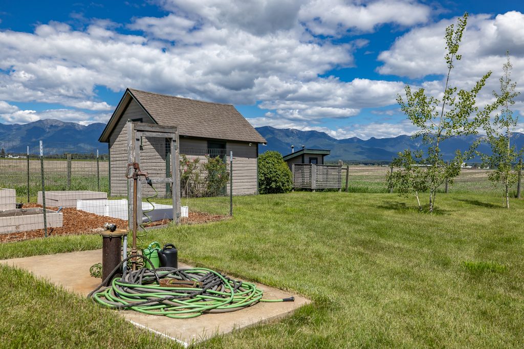 2405 Lower Valley Road Property Photo 15
