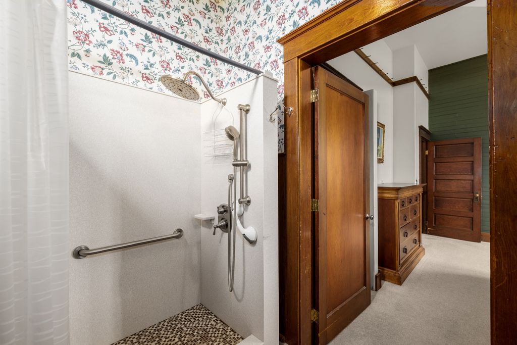 2405 Lower Valley Road Property Photo 46