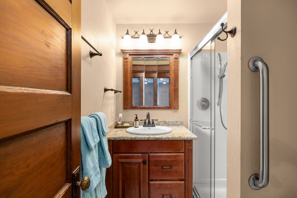2405 Lower Valley Road Property Photo 49