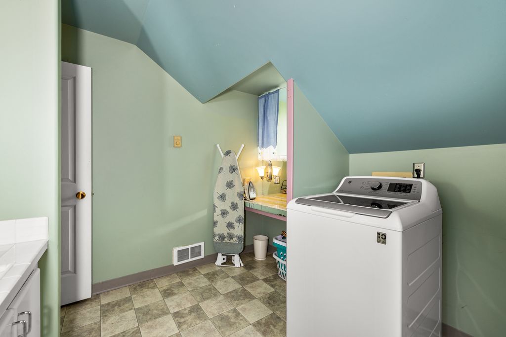 2405 Lower Valley Road Property Photo 54
