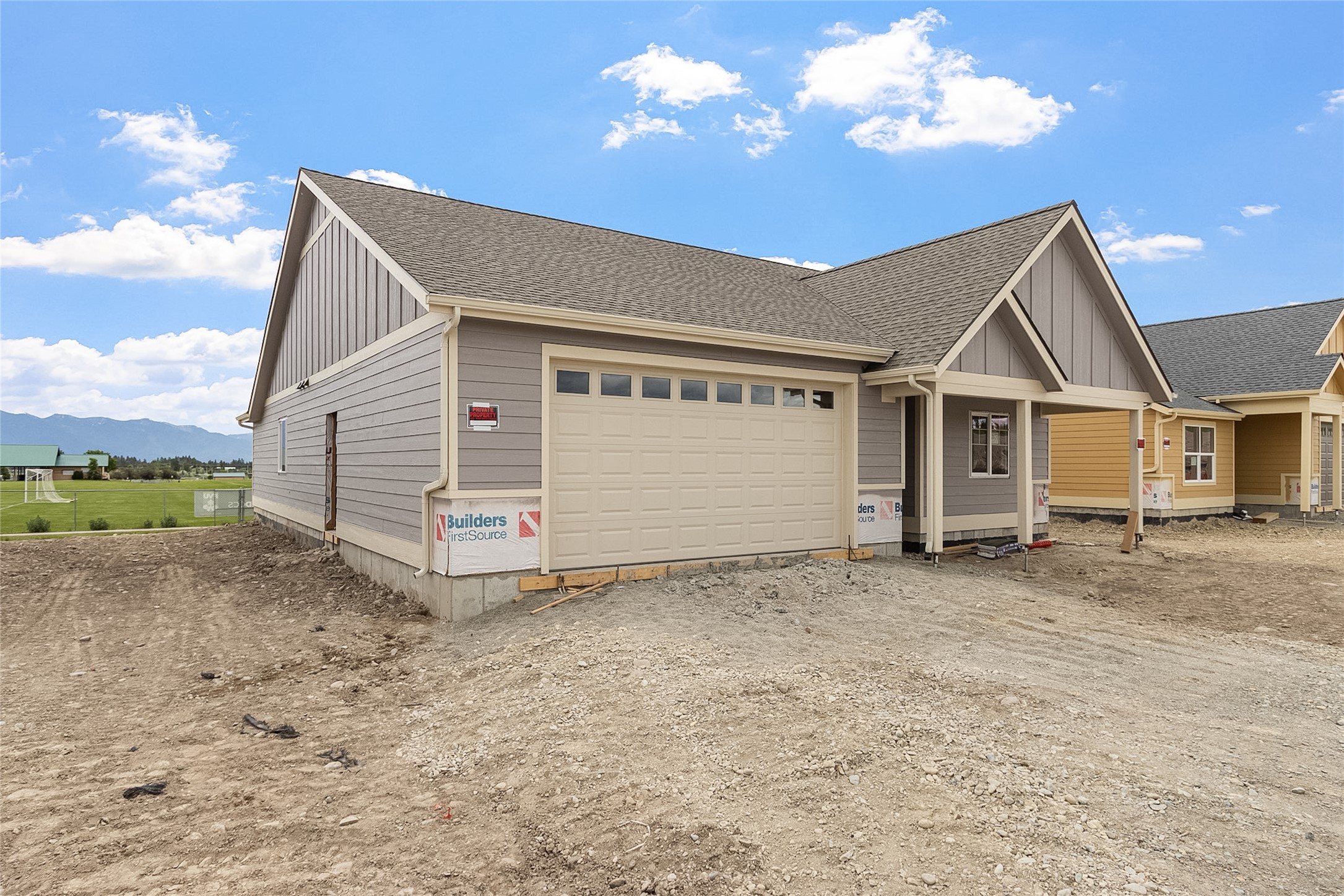 759 Foxglove Drive Property Photo 8