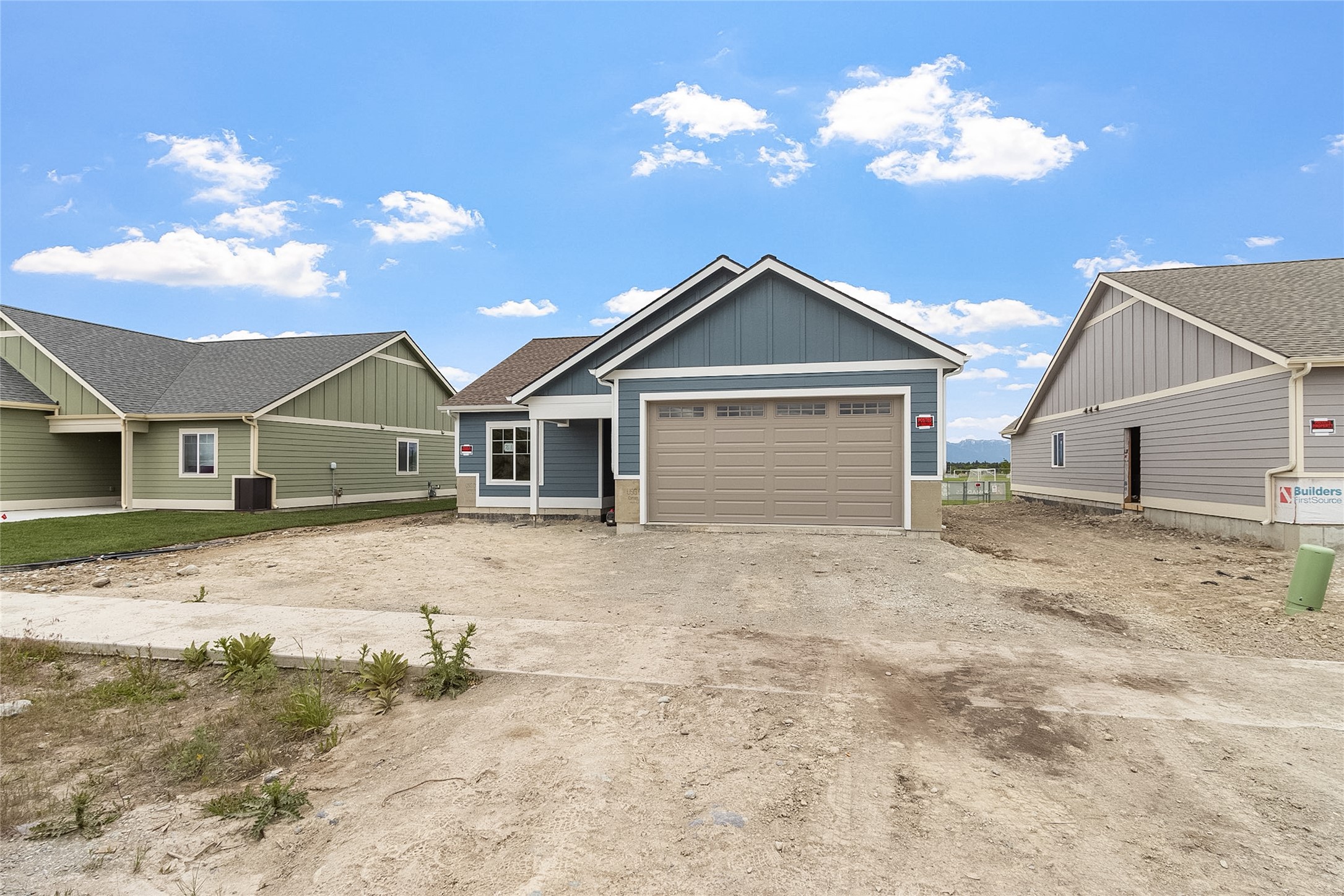 761 Foxglove Drive Property Photo 4