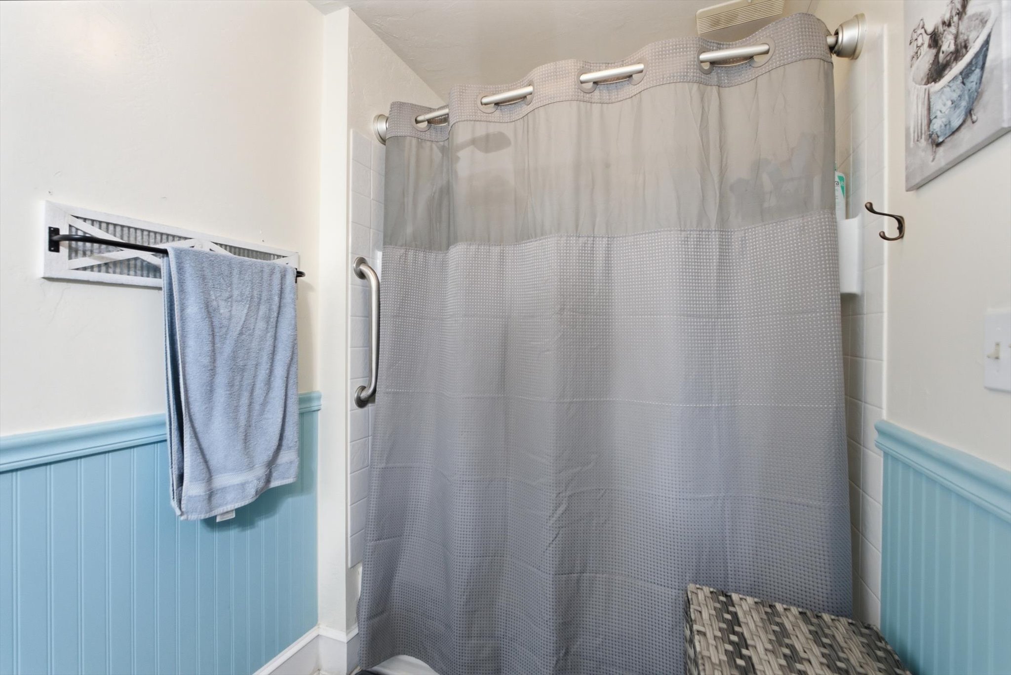 105 Valley View Drive Property Photo 18