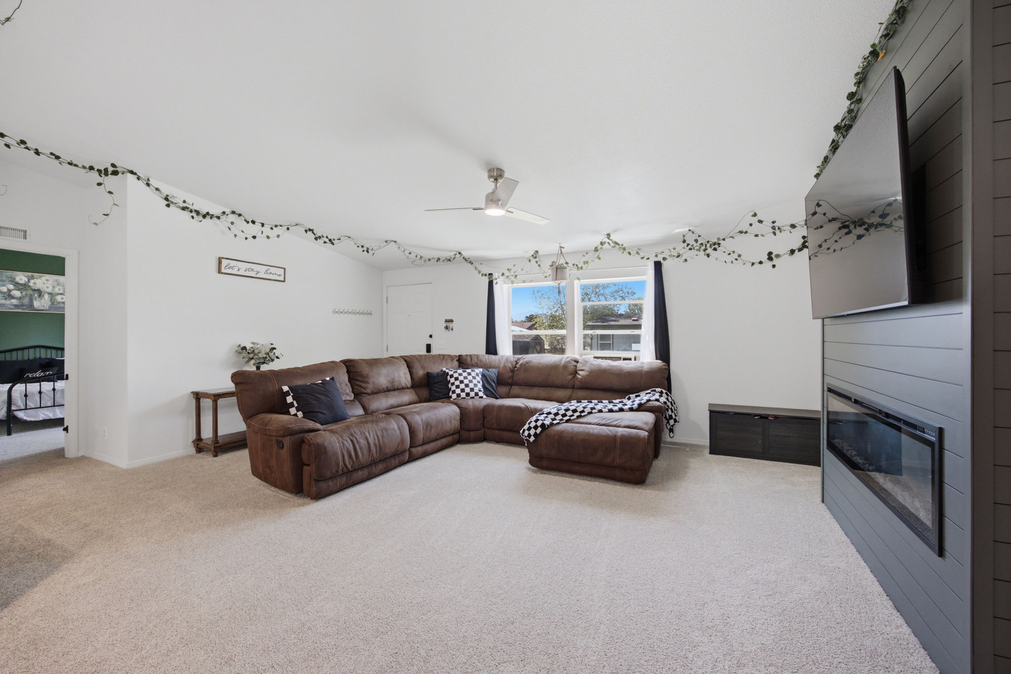 4756 Graham Street Property Photo 14