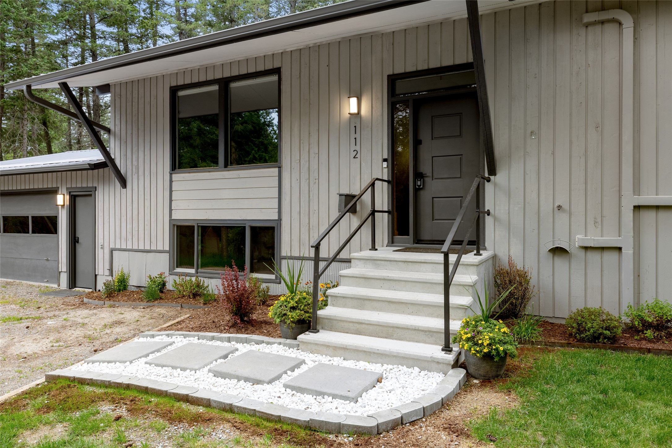 112 Mallard Loop Property Photo 3