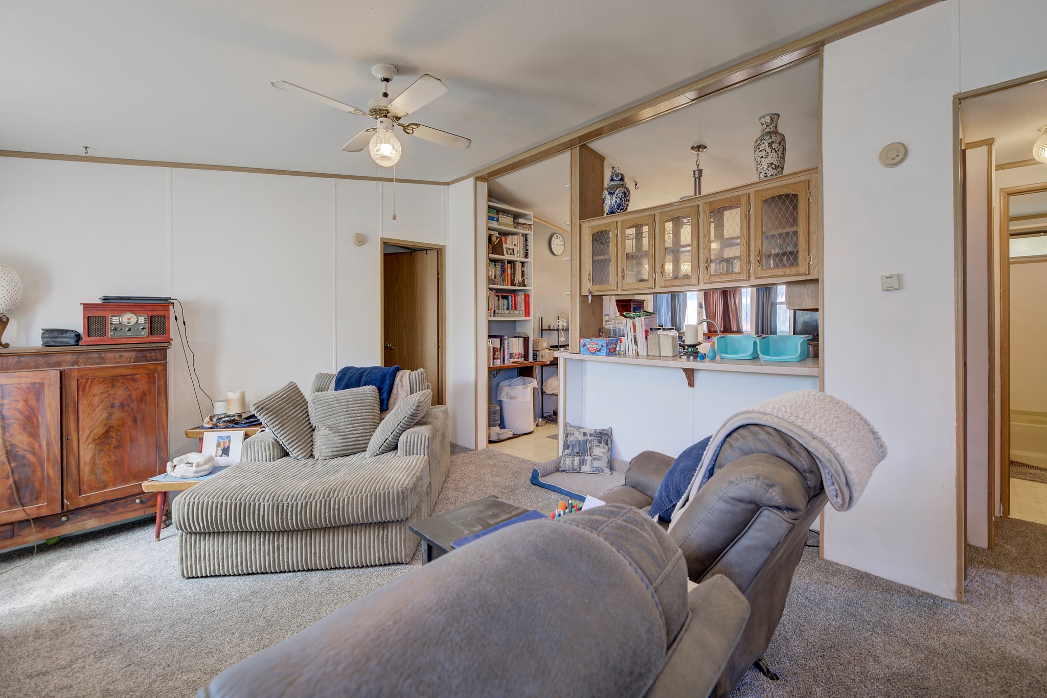 3604 Rainbow Drive Property Photo 2
