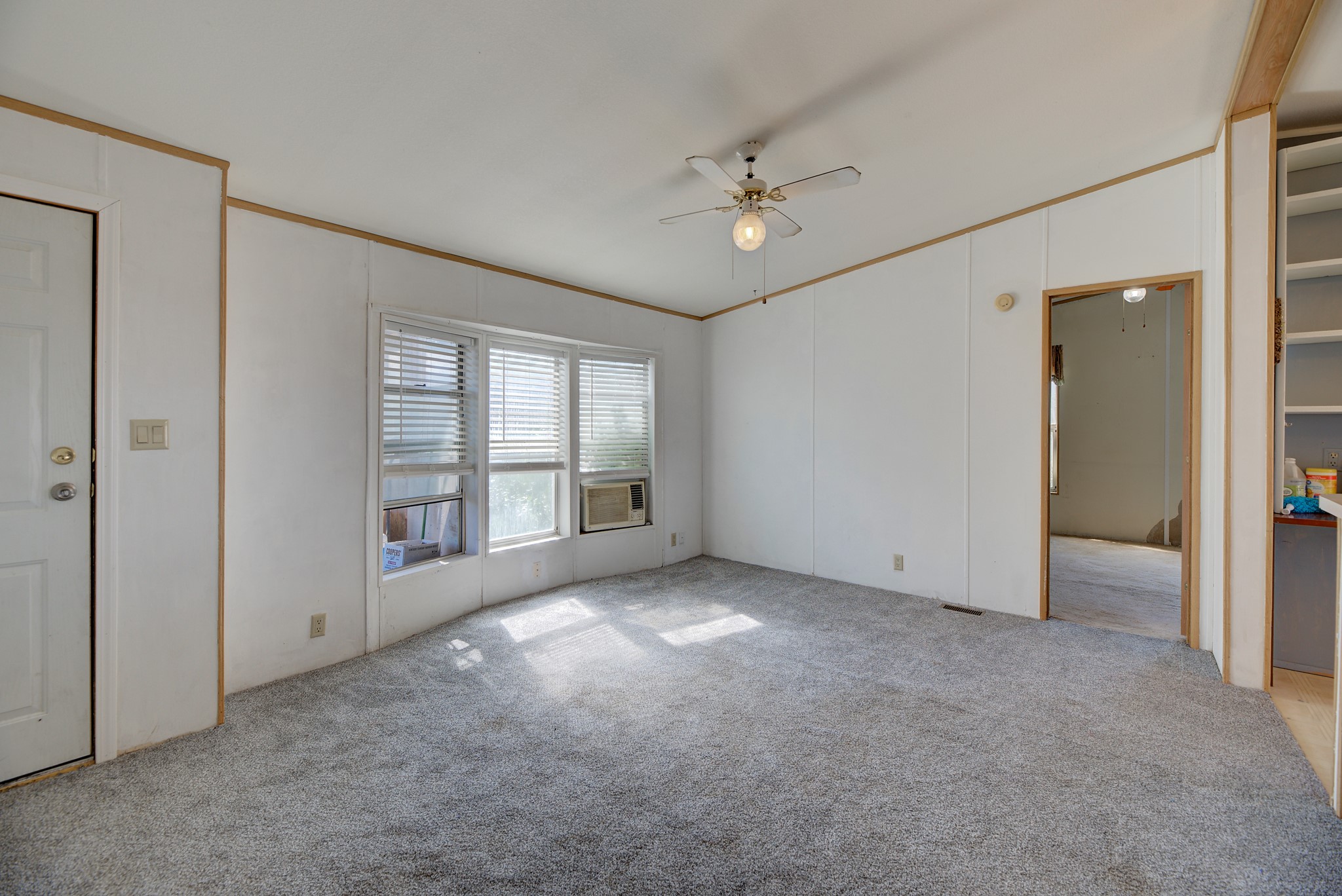3604 Rainbow Drive Property Photo 10
