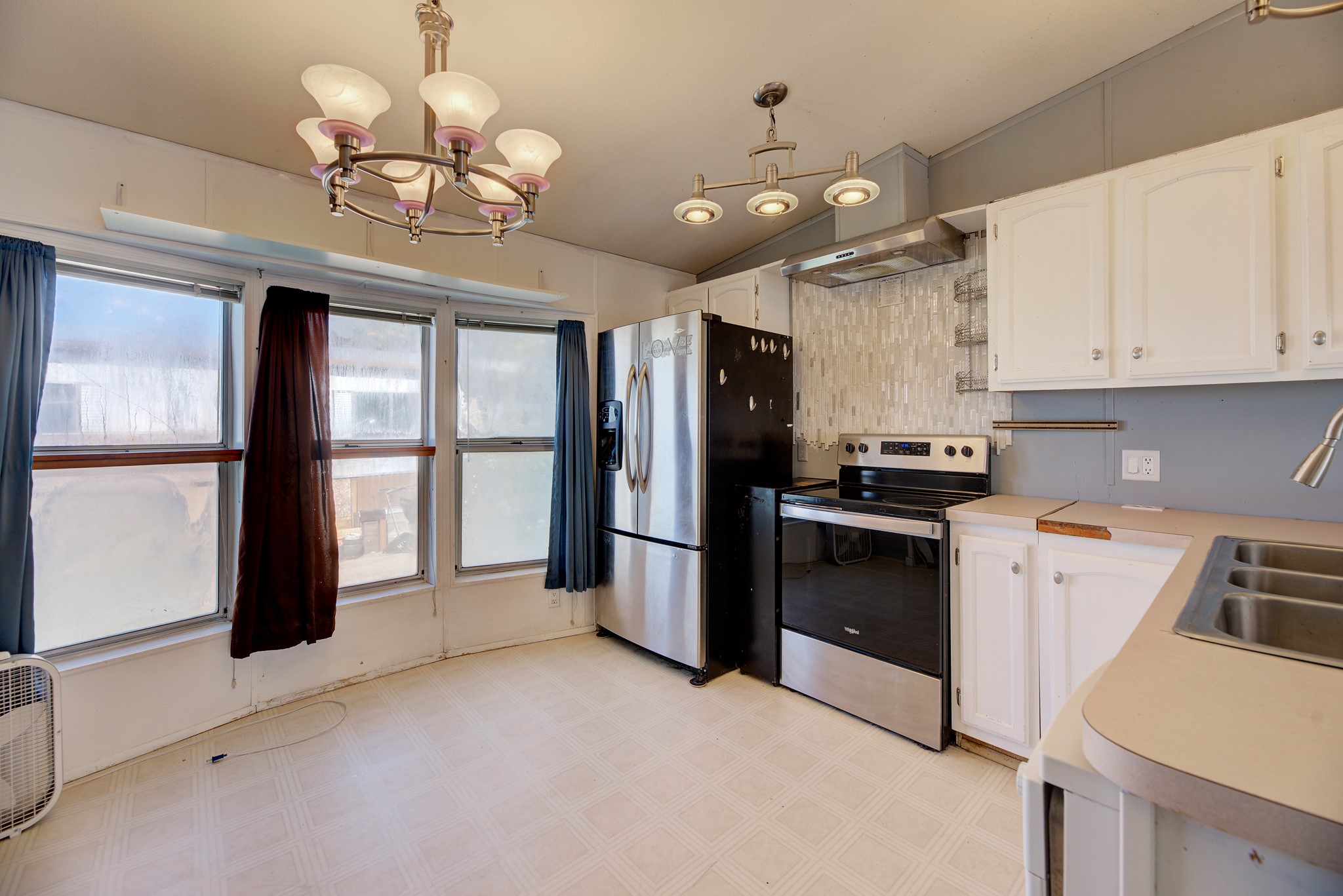 3604 Rainbow Drive Property Photo 12