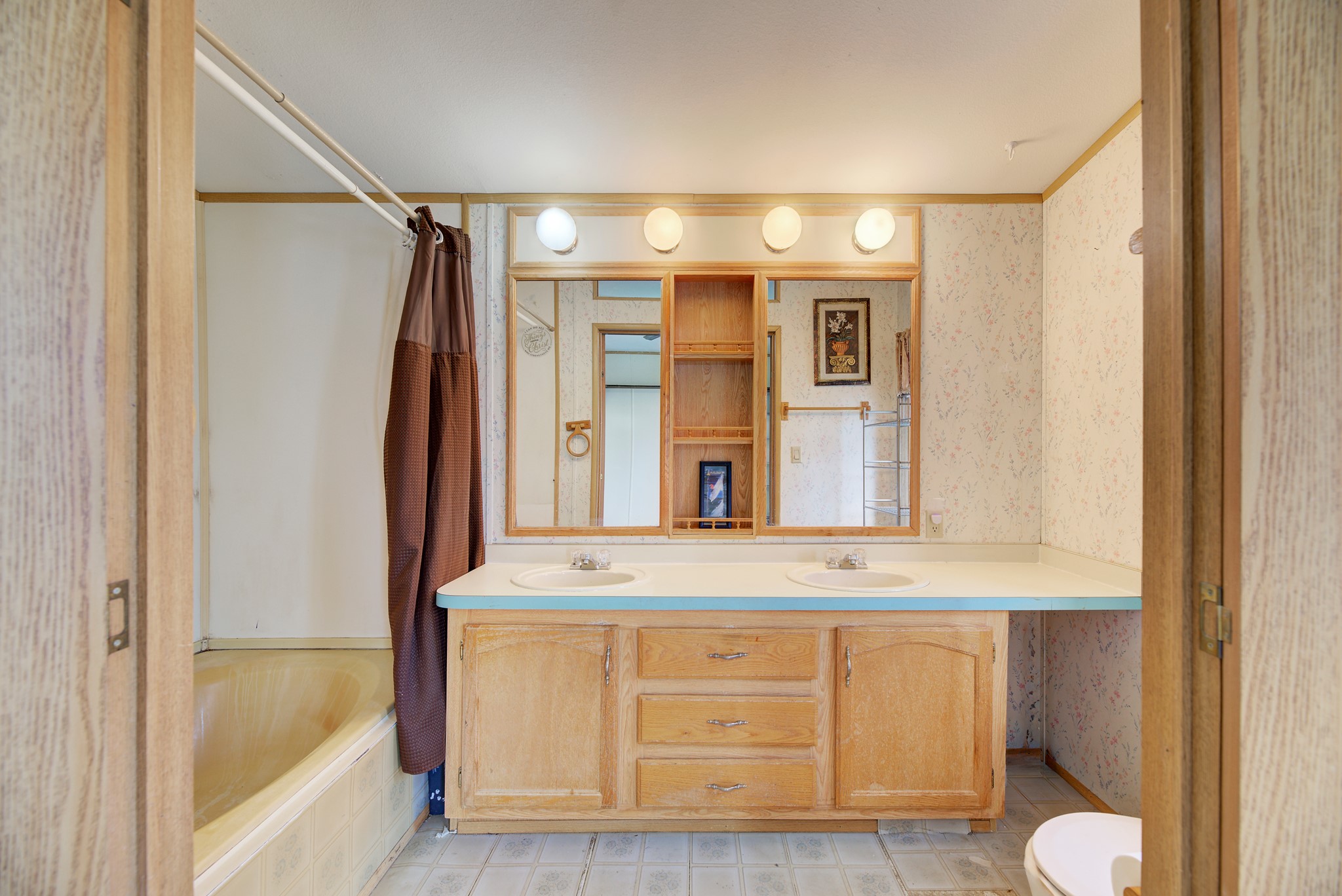 3604 Rainbow Drive Property Photo 15