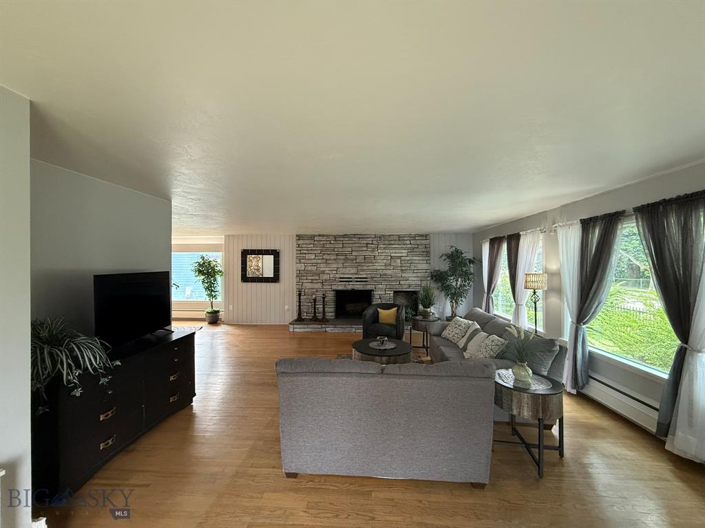 2821 Edwards Street Property Photo 4