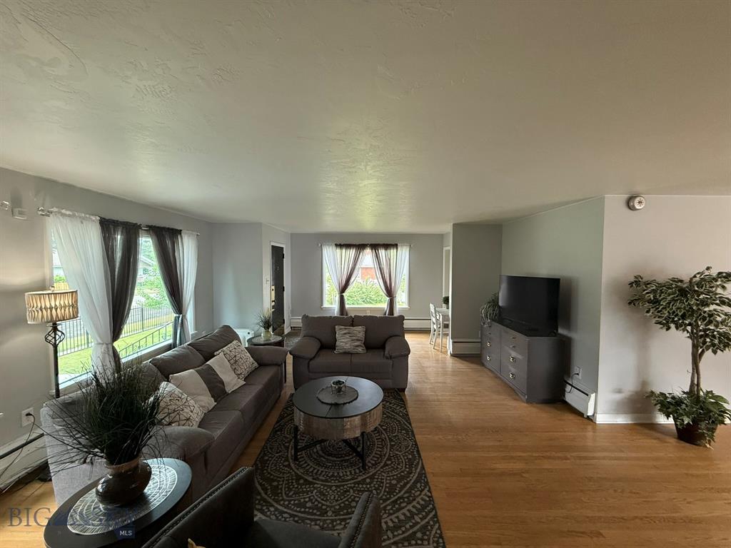 2821 Edwards Street Property Photo 5