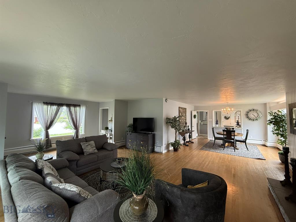 2821 Edwards Street Property Photo 6