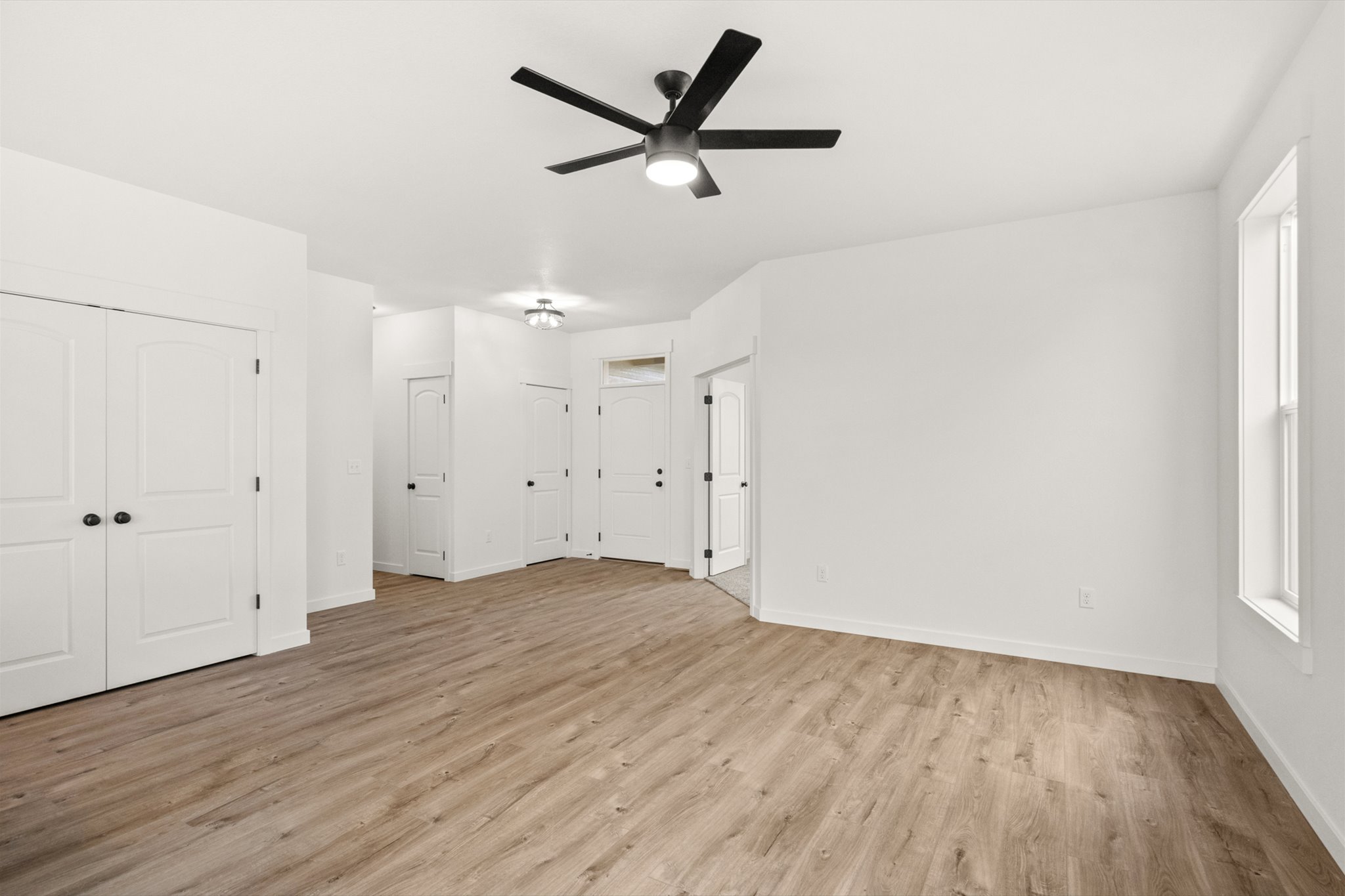 230 Stirling Loop Property Photo 10