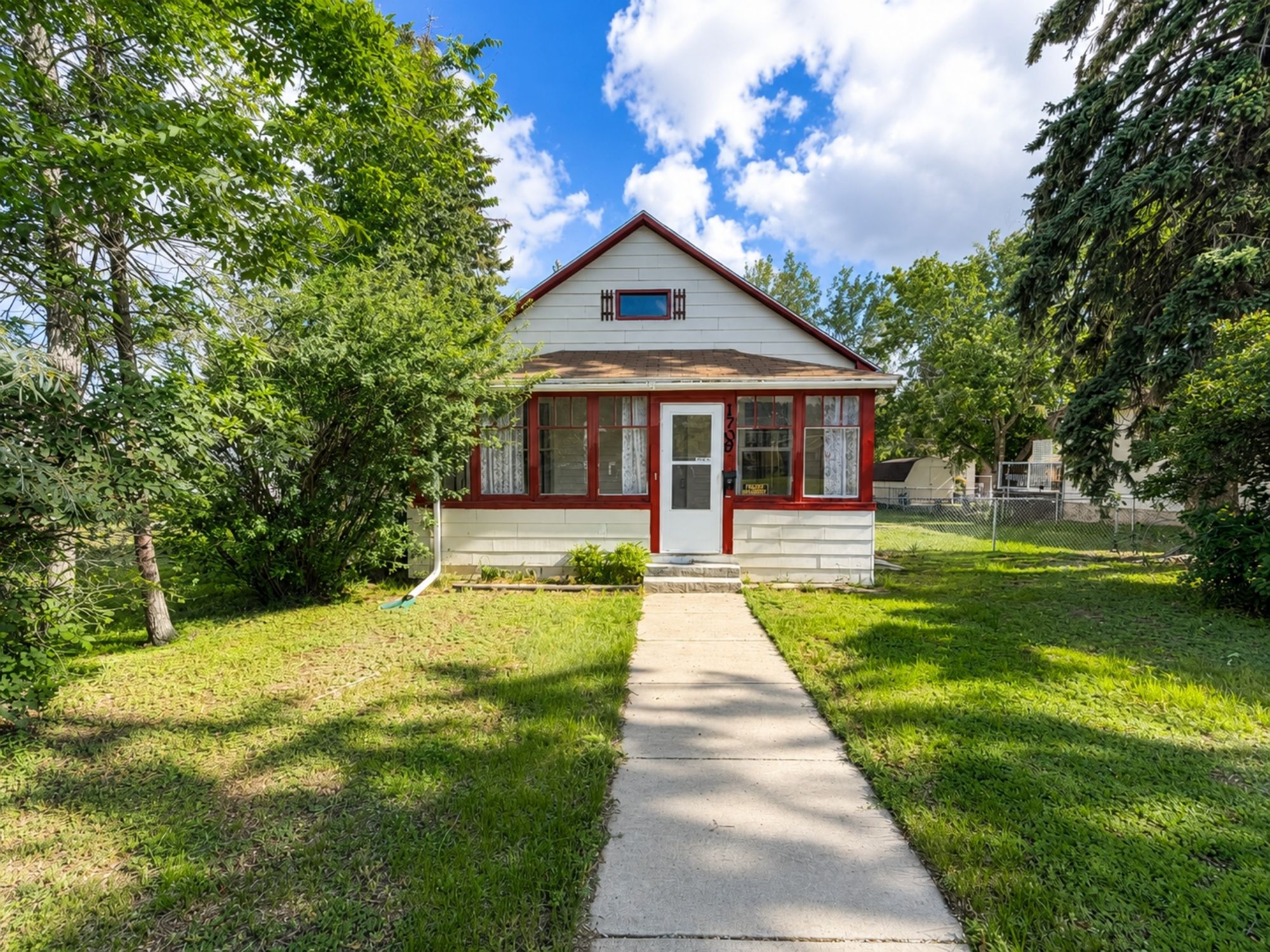 1709 8th Avenue N Property Photo 1