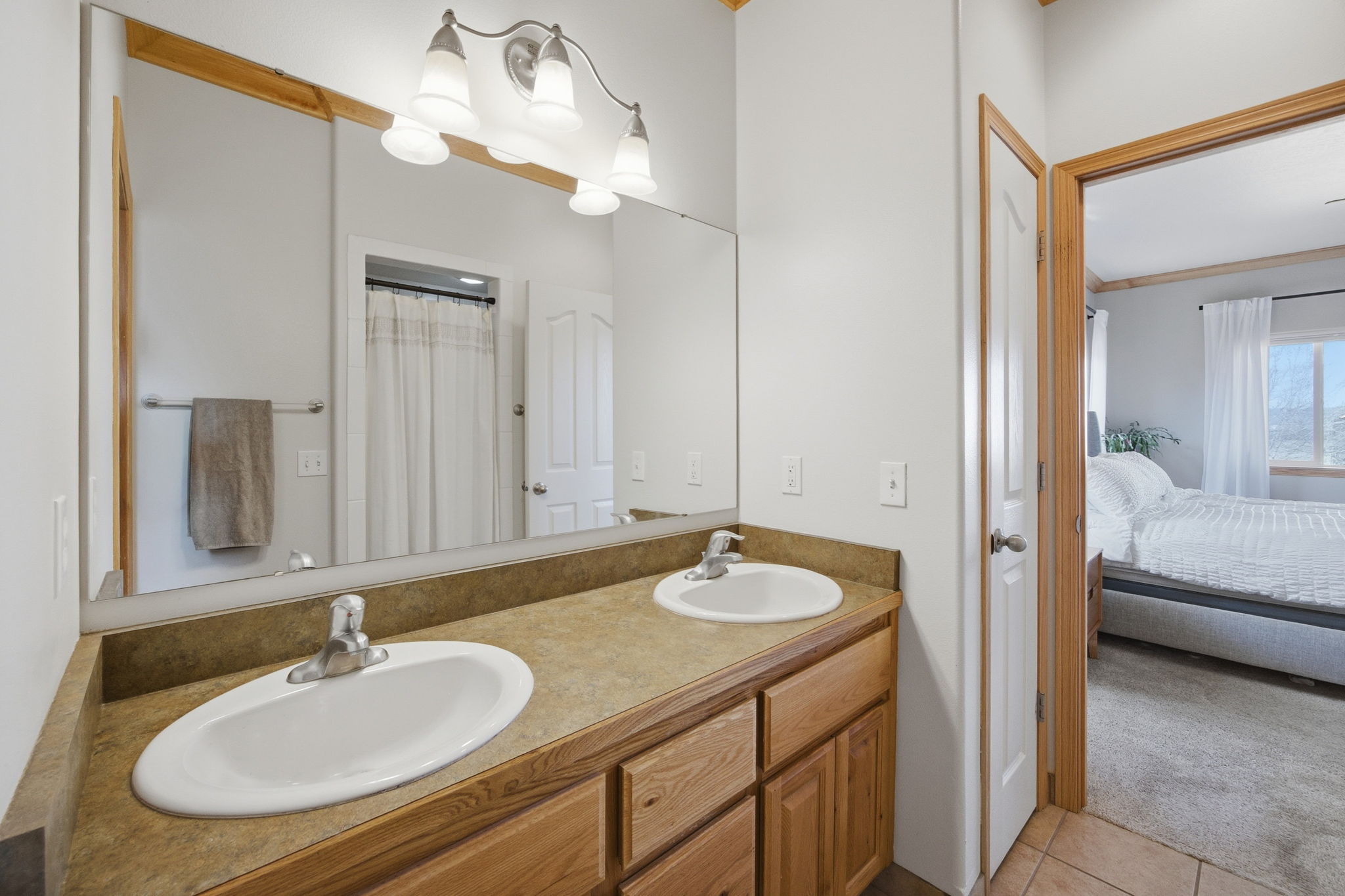 6001 Hobson Lane Property Photo 16