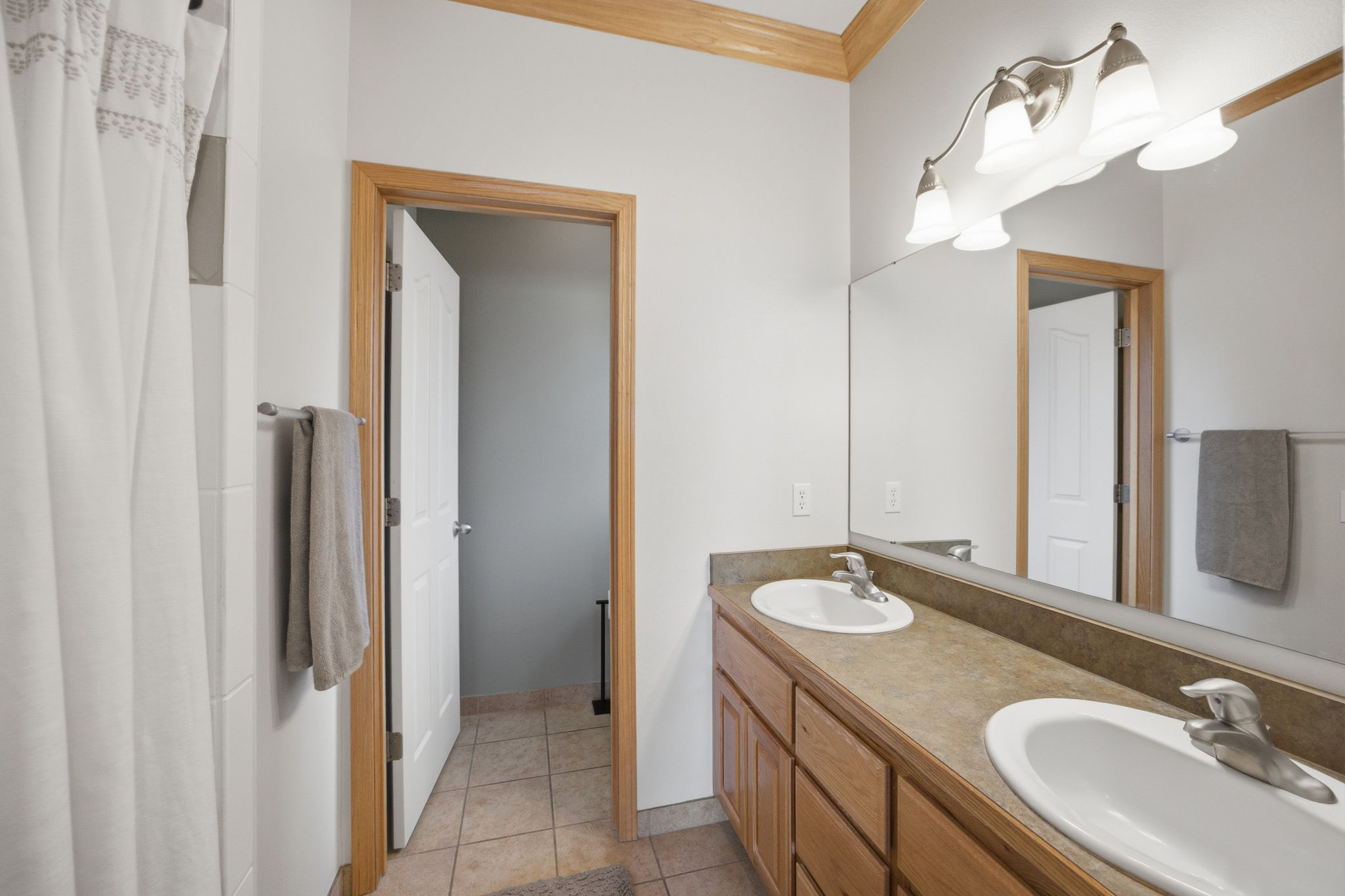 6001 Hobson Lane Property Photo 17