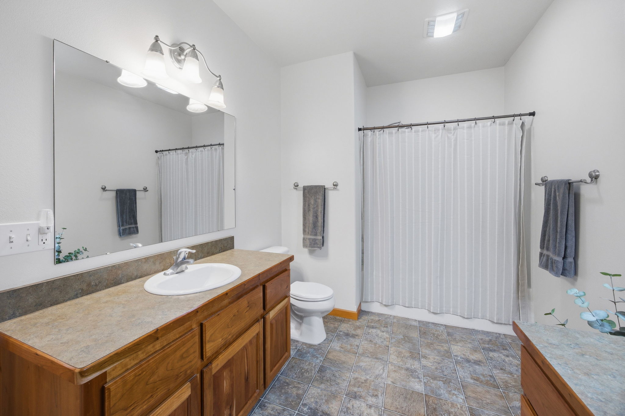 6001 Hobson Lane Property Photo 29