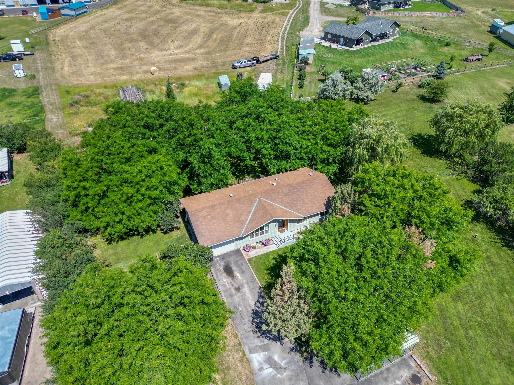 3 Howells Lane Property Photo 33