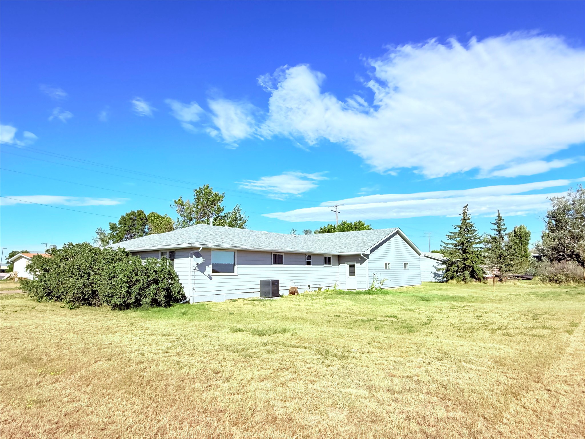 608 1st Street Property Photo 4