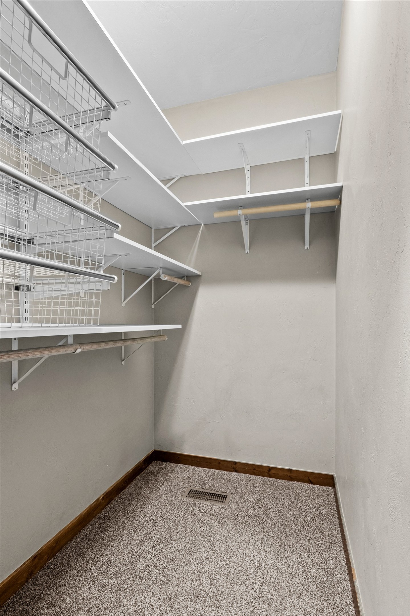 3807 Shenandoah Lane Property Photo 21