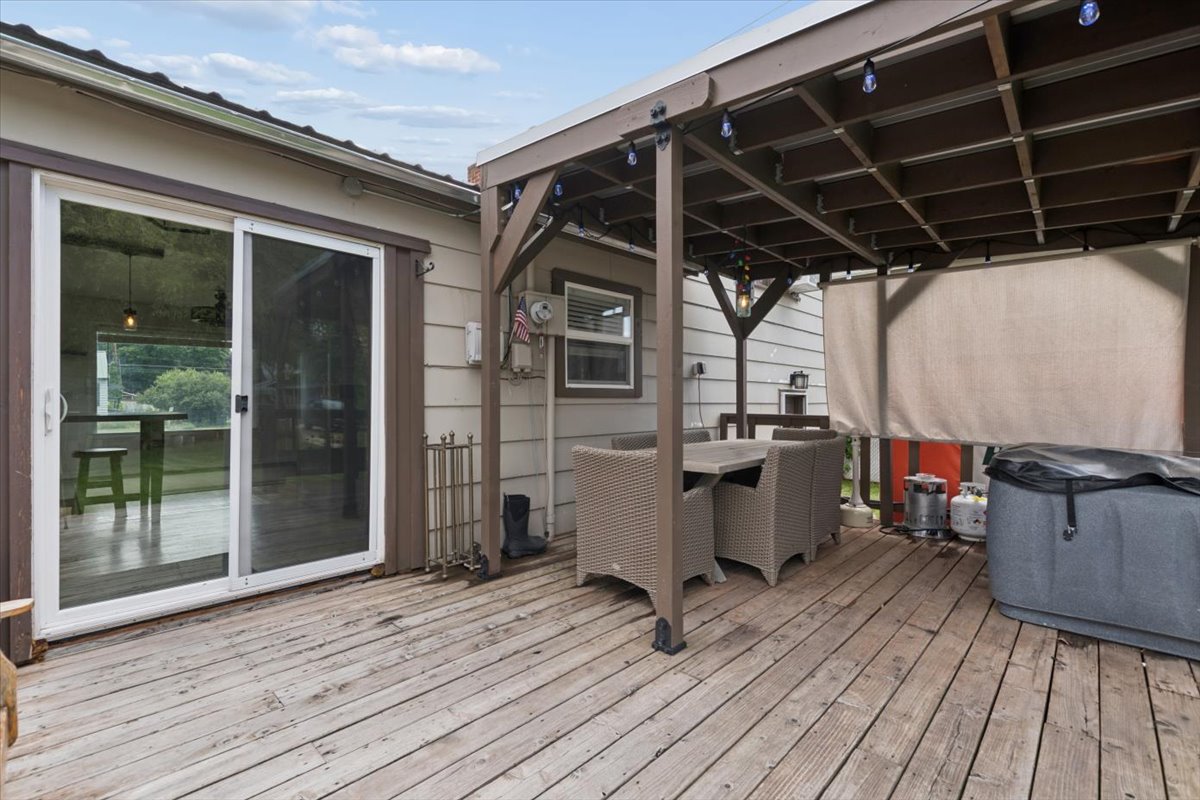 1136 5th Avenue E Property Photo 8