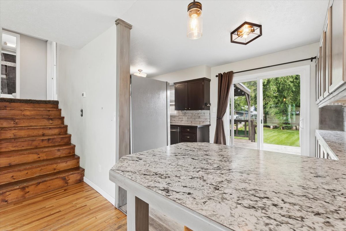 1136 5th Avenue E Property Photo 14