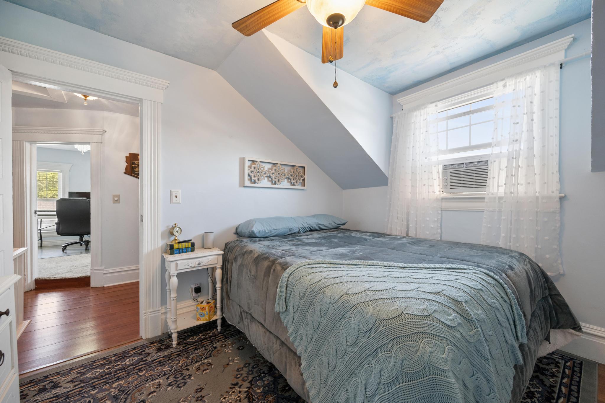 844 8th Avenue W Property Photo 25