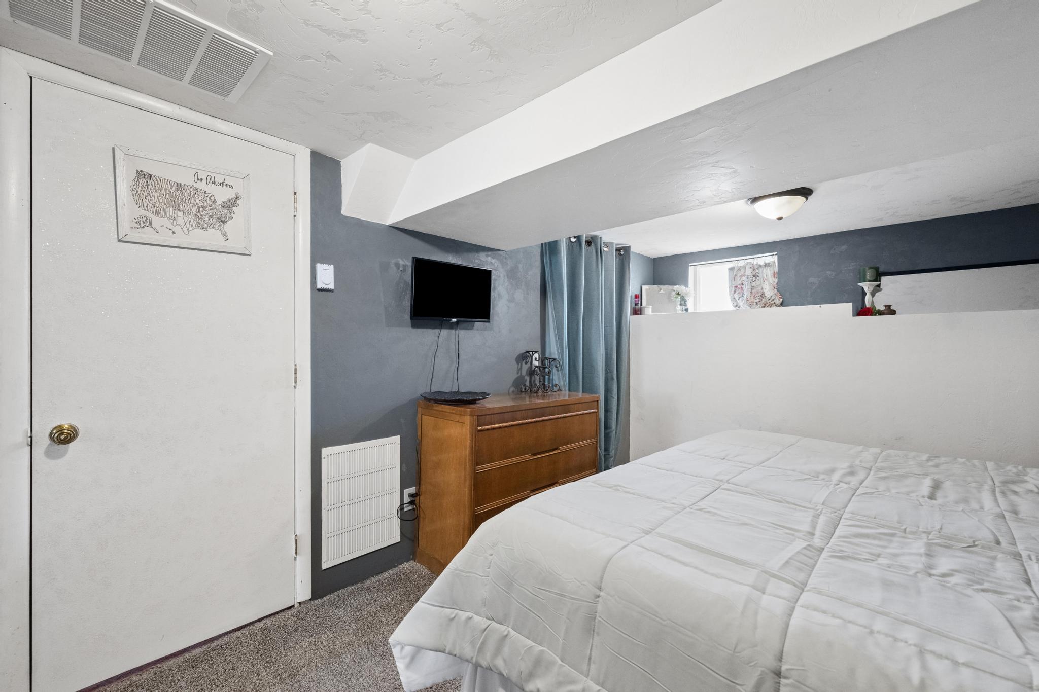 844 8th Avenue W Property Photo 38