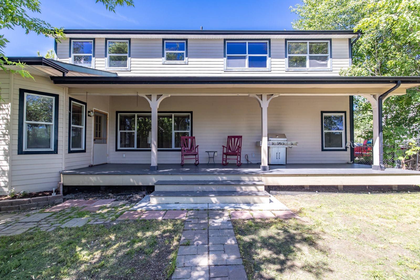 955 Colorado Avenue Property Photo 10