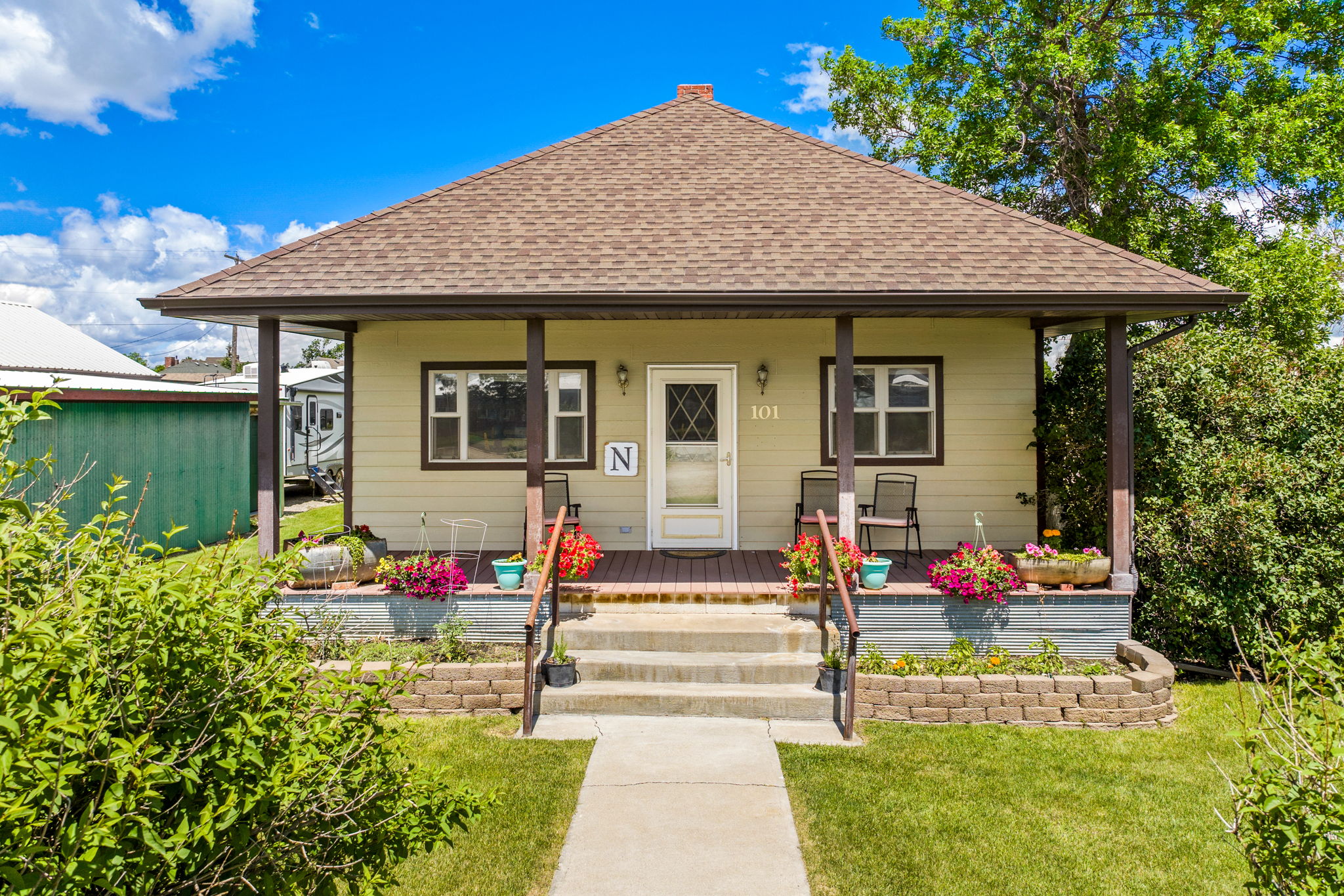 101 4th Avenue S
